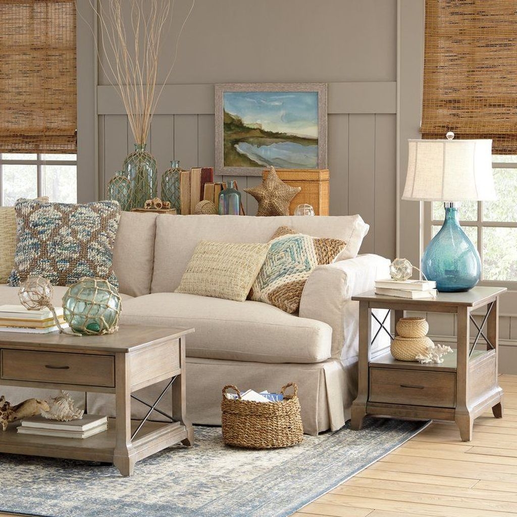 48 The Best Coastal Theme Living Room Decor Ideas - HOMYHOMEE