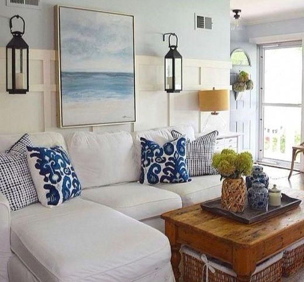 The Best Coastal Theme Living Room Decor Ideas 32  HOMYHOMEE