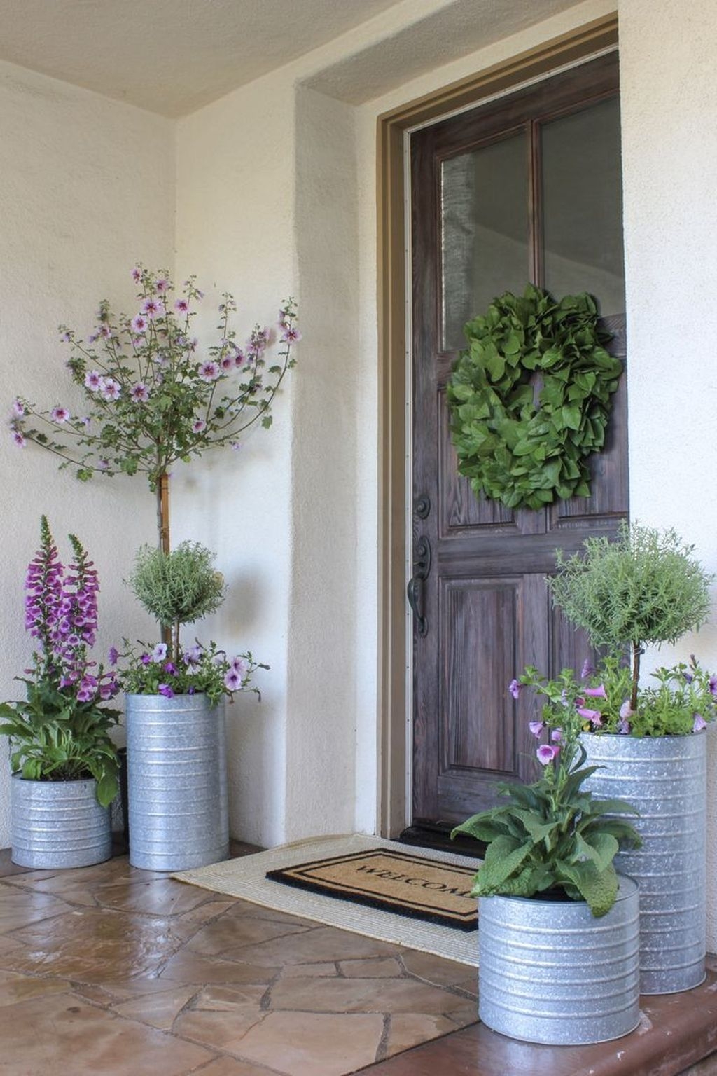 Best Easter Front Porch Decor Ideas 04 - HOMYHOMEE