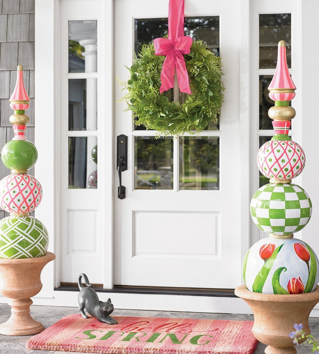 Best Easter Front Porch Decor Ideas 10 - HOMYHOMEE