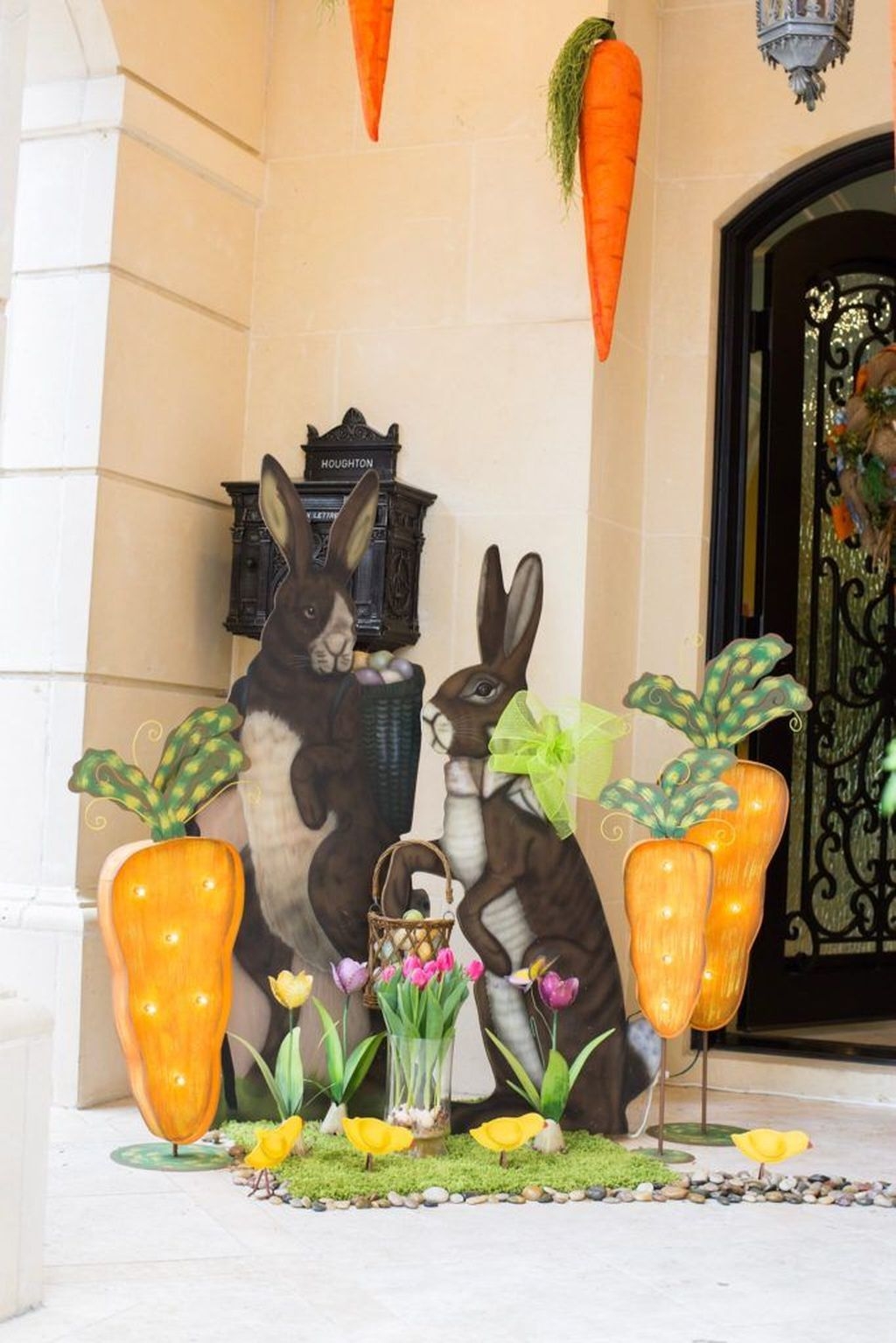 Best Easter Front Porch Decor Ideas 42 HOMYHOMEE