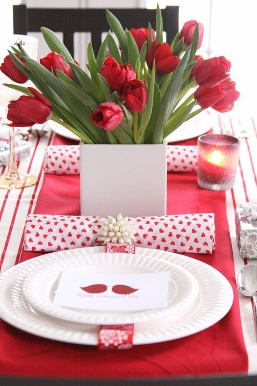 44 Stunning Valentine Table Centerpiece Ideas Homyhomee