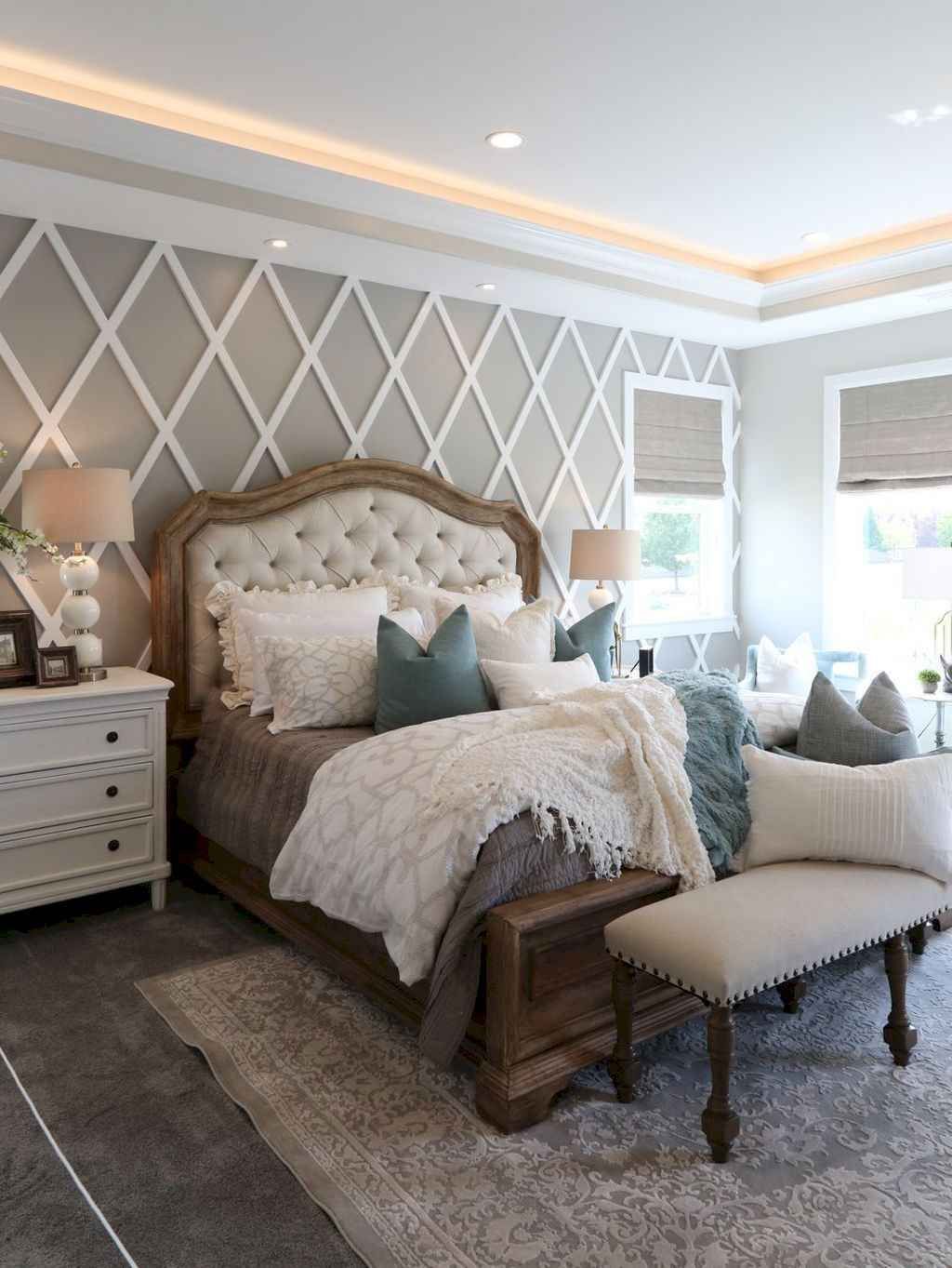 31 Stunning French Bedroom Decor Ideas That Will Inspire You - HOMYHOMEE