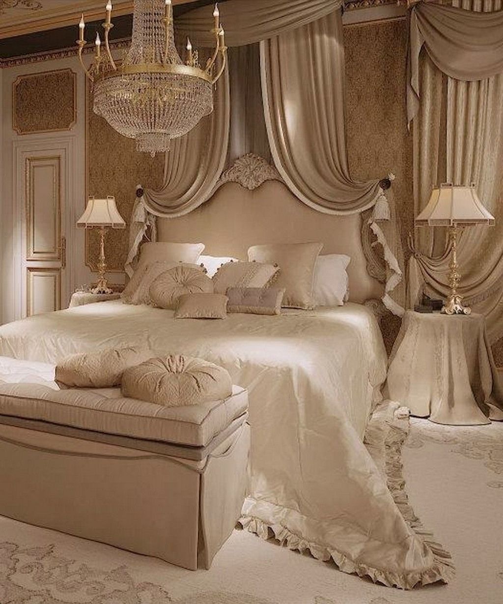 33 Stunning Romantic Bedroom Decor Ideas You Will Love - HOMYHOMEE