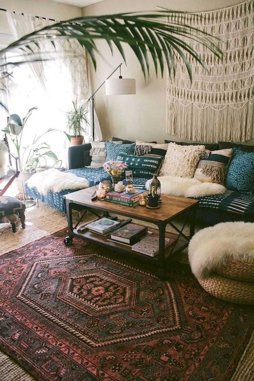 34 The Best Rustic Bohemian Living Room Decor Ideas - HOMYHOMEE