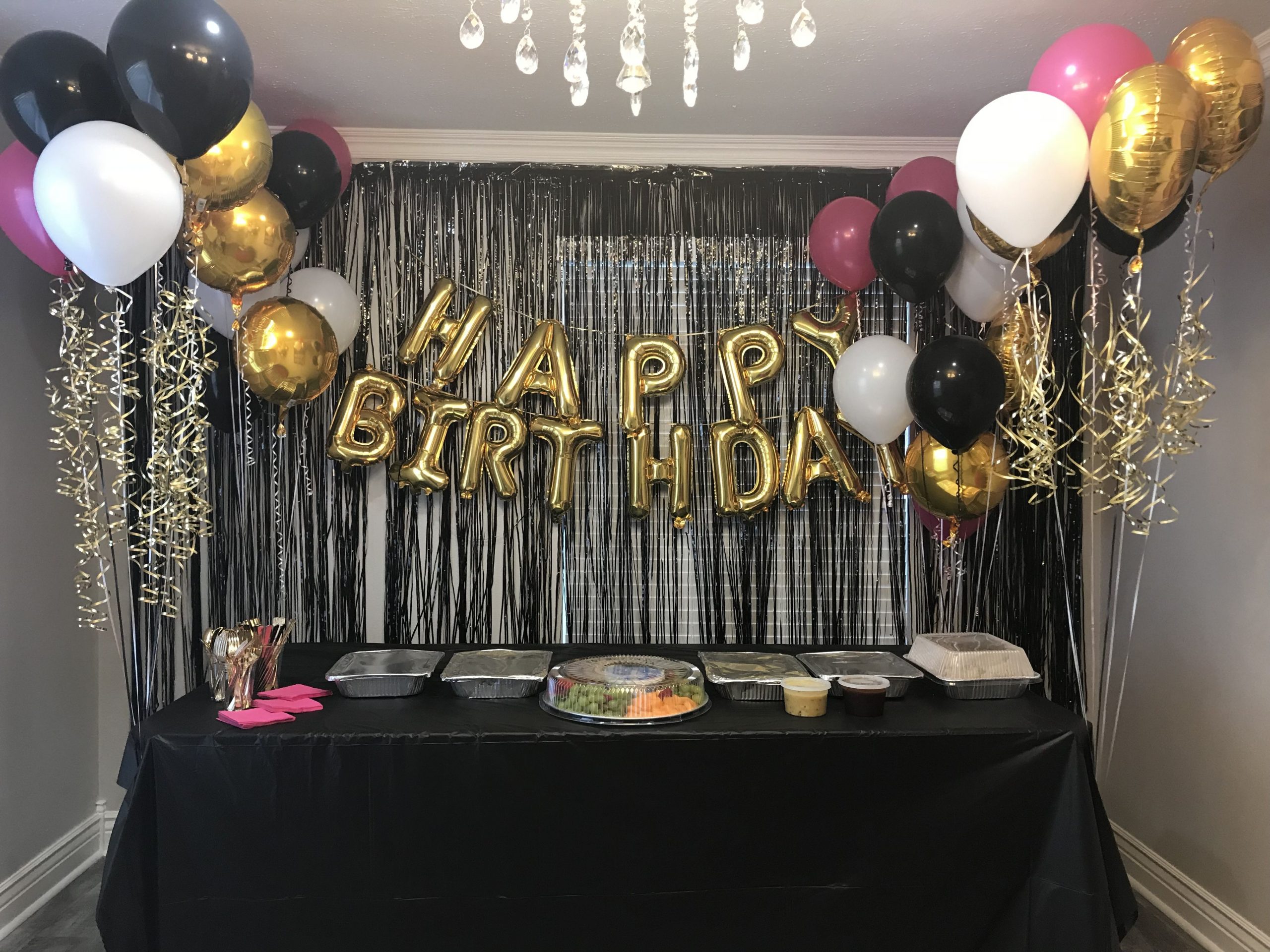 20 DIY Birthday Decorations For Adults HOMYHOMEE